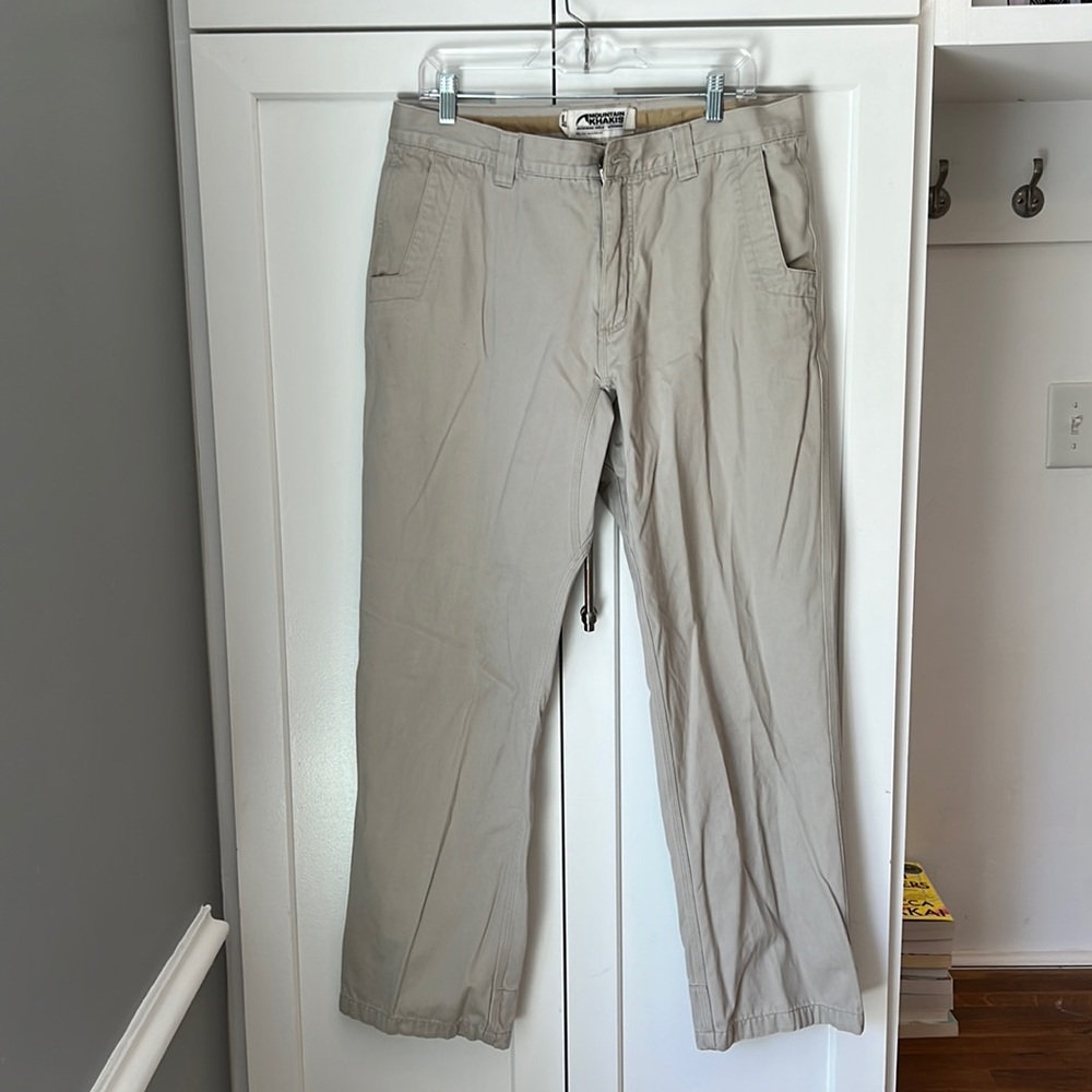 Mountain khaki relaxed fit